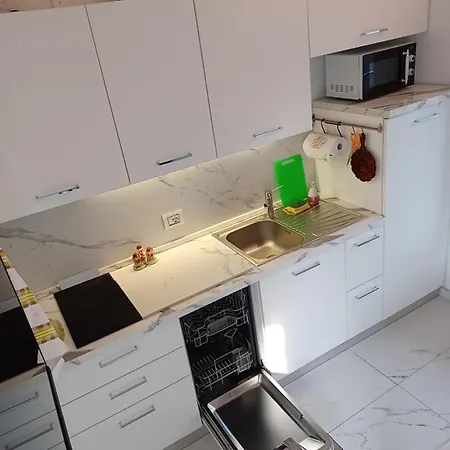 Monnalisa House Apartment *
