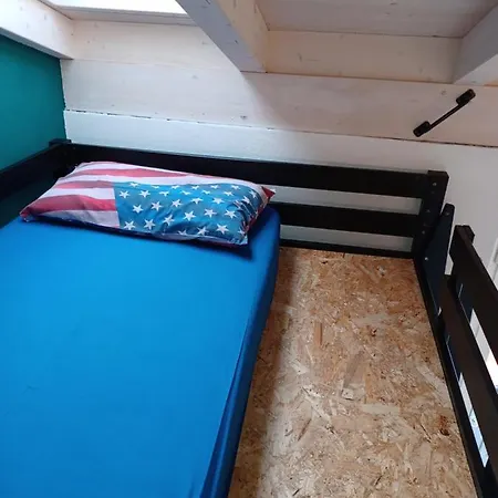 Monnalisa House شقة
