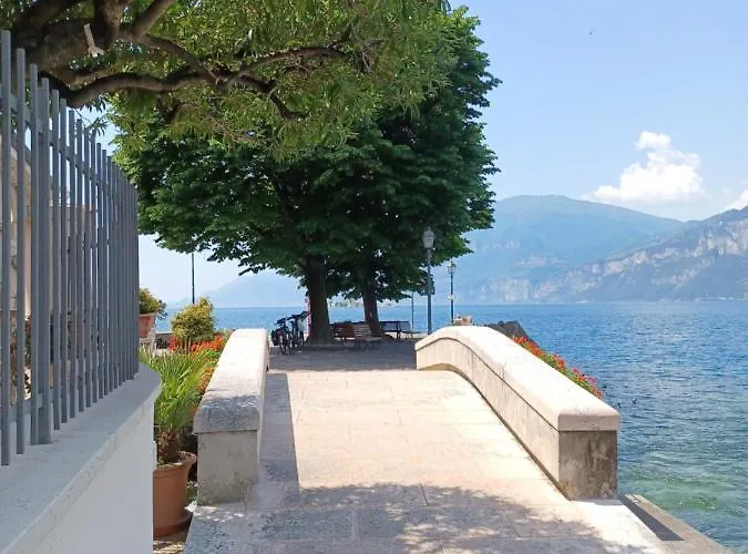 Monnalisa House * Malcesine